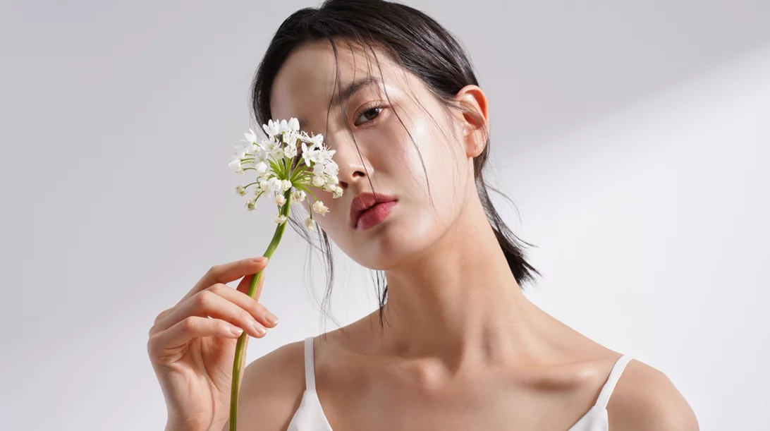 Βρήκαμε το serum με βιταμίνη C που λατρεύουν οι Κορεάτισσες