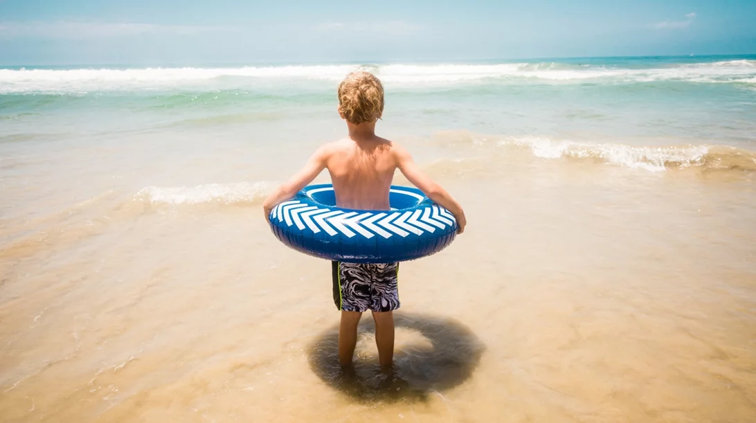 Τι να κάνεις αν δεν αρέσει στο παιδί σου η θάλασσα