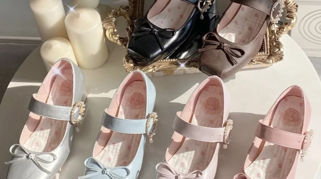 Αυτά είναι τα παπούτσια με τα οποία "θα βγάλουμε" την άνοιξη του 2024