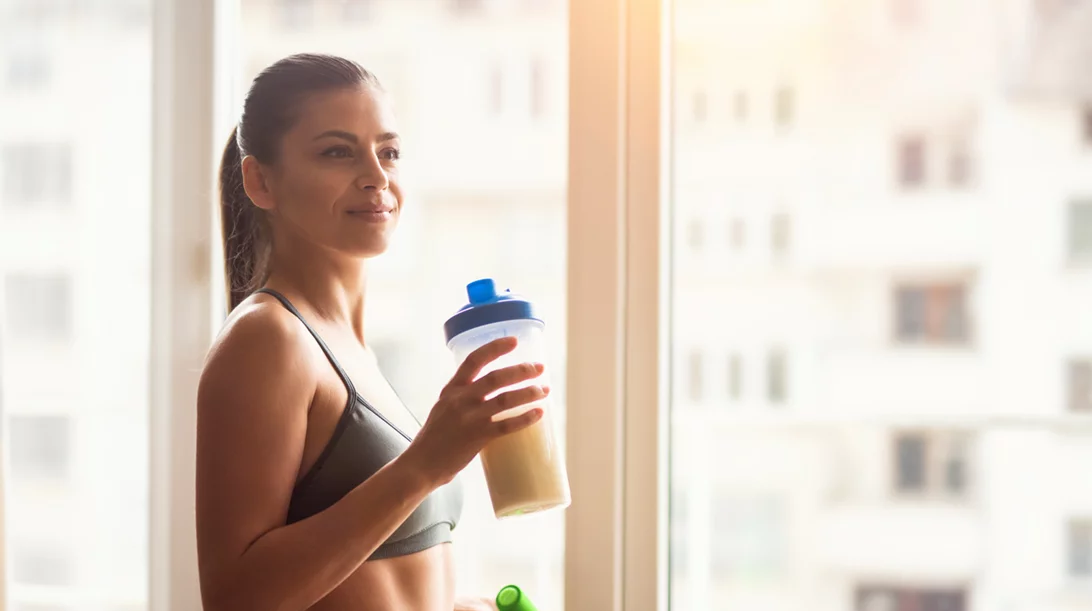 Οι τροφές που χρειάζεσαι για επίπεδο στομάχι και για να νικήσεις το φούσκωμα στην κοιλιά