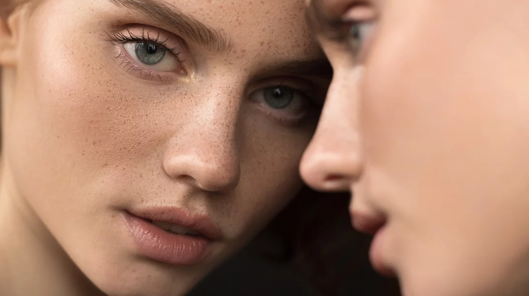 Το φυσικό μακιγιάζ είναι τάση - οι εμφανίσεις στα catwalks που το επιβεβαιώνουν