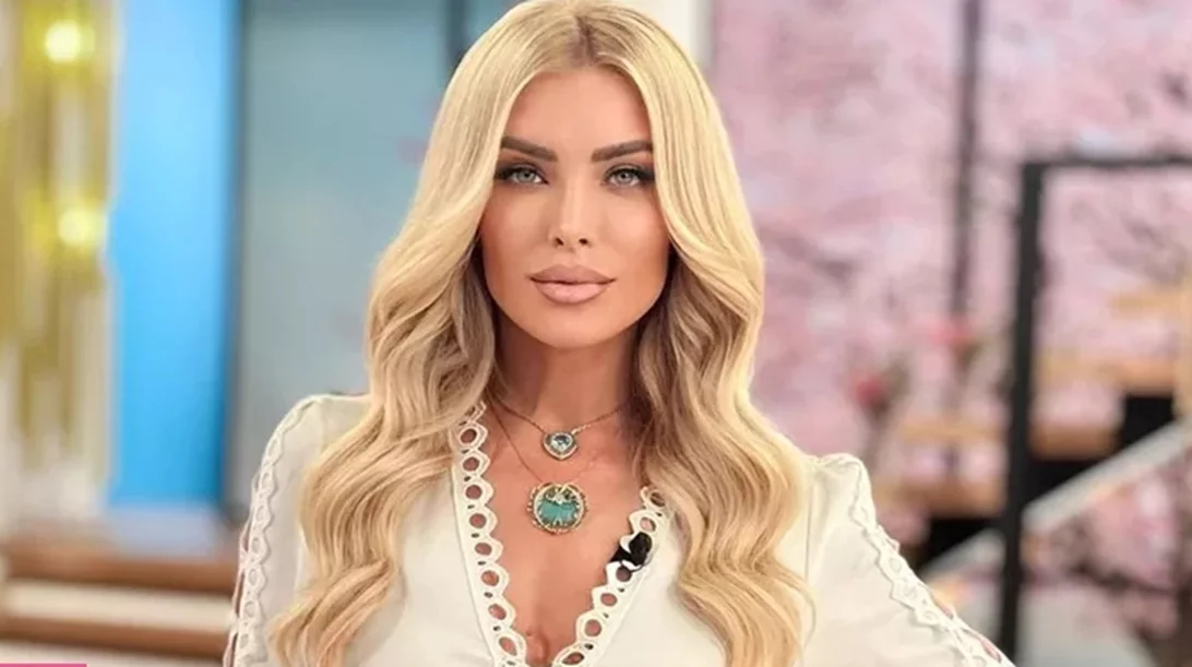 Κατερίνα Καινούργιου: Αυτό είναι το αγαπημένο της αντηλιακό προσώπου με χρώμα που αντικαθιστά τέλεια το foundation