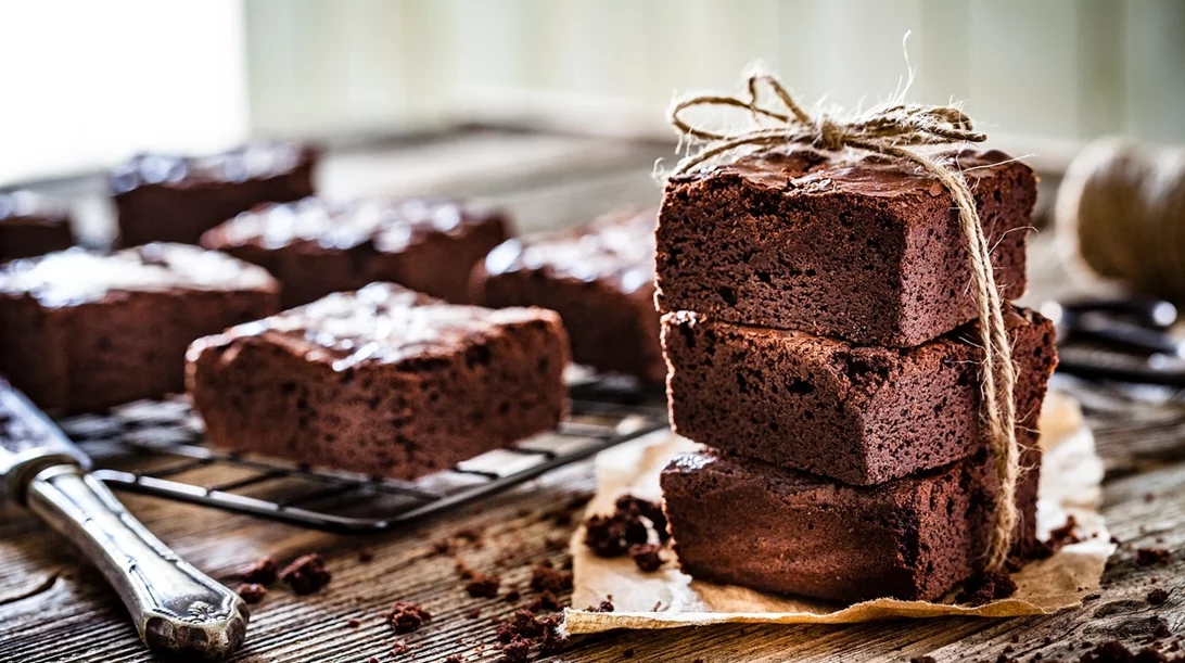 Υπέρ-νόστιμα brownies με 3 υλικά – Η πιο απλή συνταγή που θα βρεις!