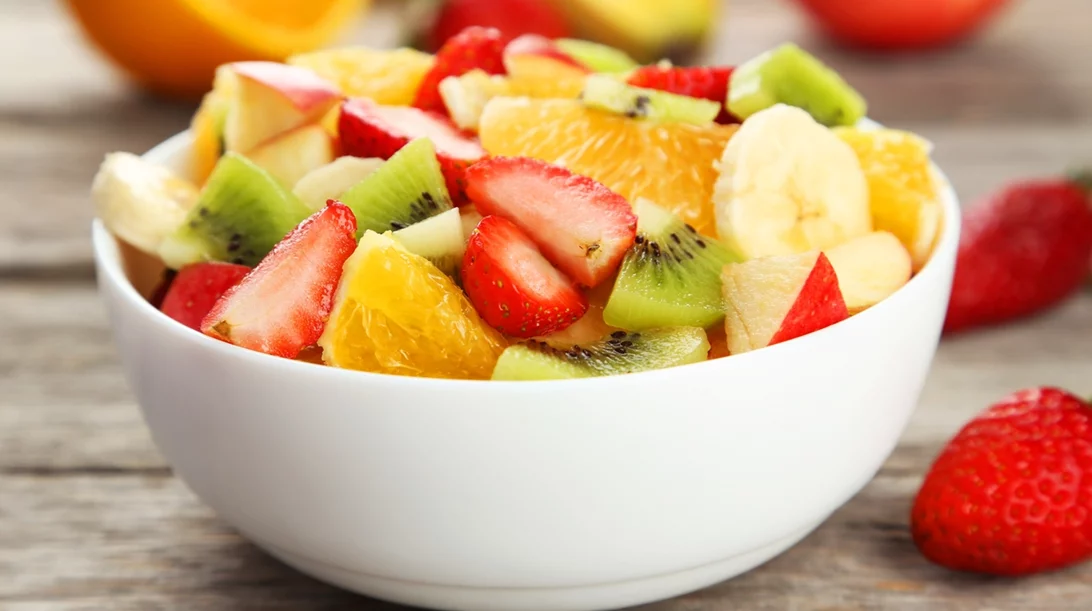 Το φρούτο που λειτουργεί όπως το Ozempic - Και το έχεις ήδη στην κουζίνα σου