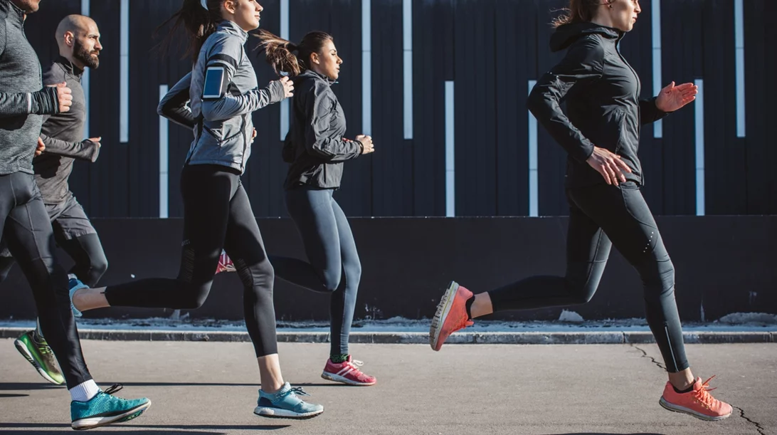 Έξι βήματα για να ξεκουράσεις το σώμα σου μετά από έναν αγώνα δρόμου