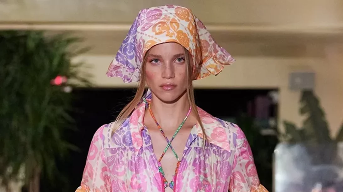 3+1 #InstaWorthy τρόποι να δέσεις το μαντήλι στα μαλλιά σου