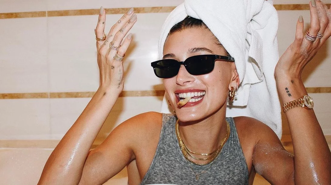 Pizza – toast: Η homemade εκδοχή πίτσας από την Hailey Bieber