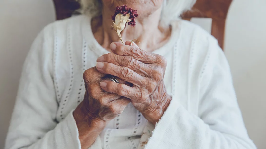 Το μυστικό των αιωνόβιων: Τι μαθαίνουμε για τη μακροζωία από τους ανθρώπους που φτάνουν τα 100 χρόνια