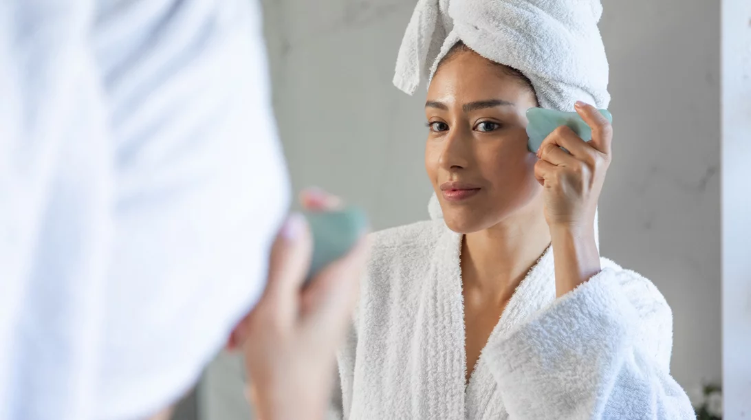 Φυσική λάμψη χωρίς μακιγιάζ: 5 απλά tips για υγιή και φωτεινή επιδερμίδα