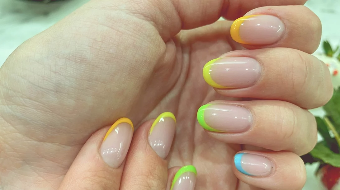 Πασχαλινά νύχια: Οι πιο κομψές επιλογές για τα μανικιούρ του Πάσχα