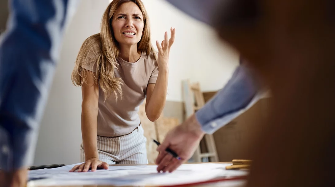 Εκνευρίζεσαι εύκολα! 13 τεχνικές για να το διαχειριστείς σαν pro