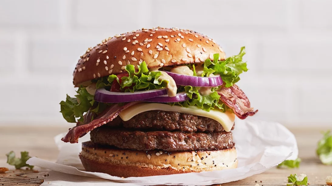 Μπριζόλα rare, μπιφτέκι όχι: Γιατί ο κιμάς πρέπει ΠΑΝΤΑ να είναι καλοψημένος;