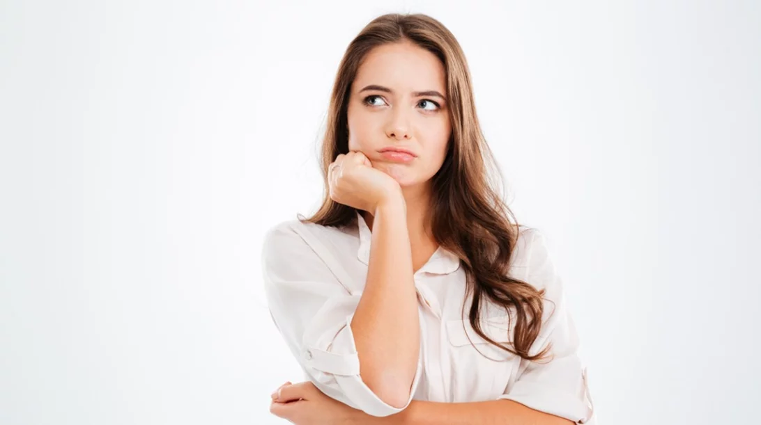 "Ήρθα σε επαφή με κρούσμα και είμαι εμβολιασμένη. Τι πρέπει να κάνω;"