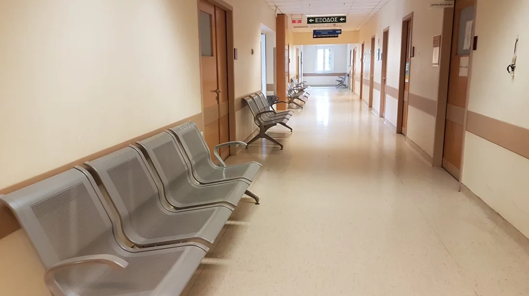 "Βραχιολάκι" για ιχνηλάτηση ασθενών σε εφημερίες: Ποια νοσοκομεία ακολουθούν μετά τον Ευαγγελισμό;