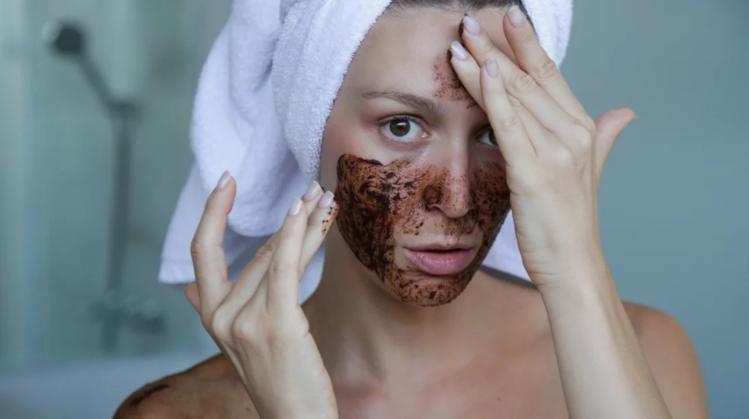 Σπιτικές μάσκες ομορφιάς για το πρόσωπο που ξεχωρίσαμε από το TikTok