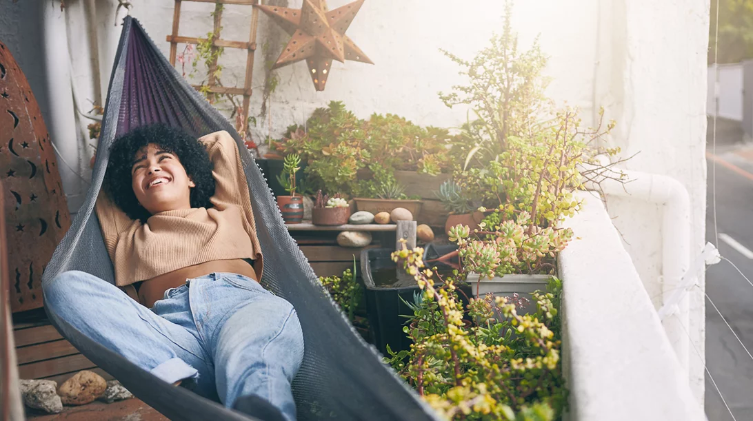 Το καθημερινό "τρέξιμο" είναι πράγματι απαραίτητο; Πώς θα κάνουμε λιγότερα χωρίς να νιώθουμε τύψεις;