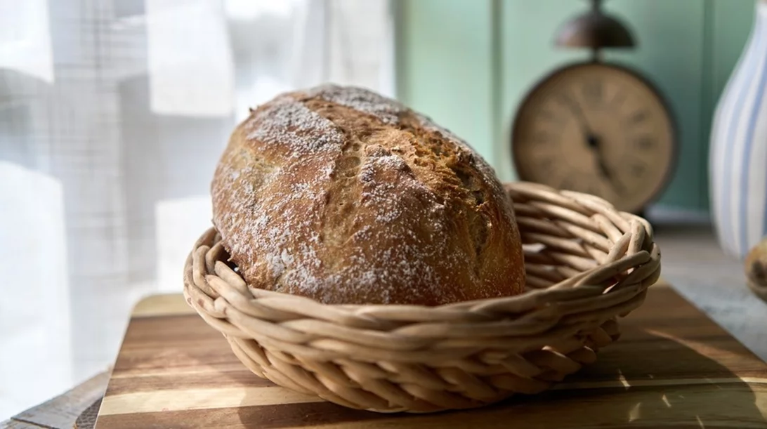 Το μέρος στην κουζίνα που δεν πρέπει ποτέ να αποθηκεύεις το ψωμί - ο λόγος είναι σημαντικός