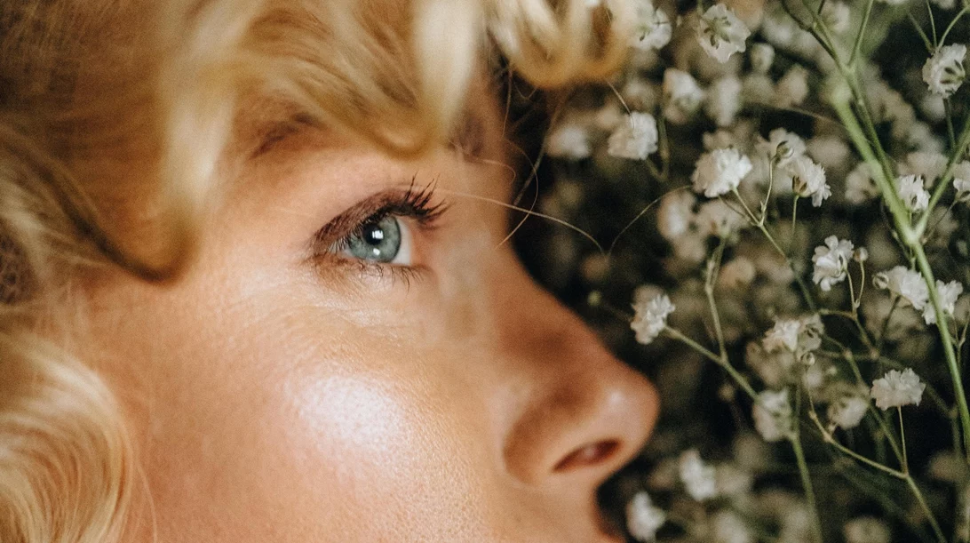 Καλωσόρισε το νέο έτος με νεανικό και έντονο βλέμμα - η επέμβαση που γυρίζει τον χρόνο πίσω!