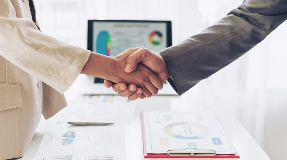 Πώς θα πάρεις τον μισθό που σου αξίζει | 8 μυστικά διαπραγμάτευσης