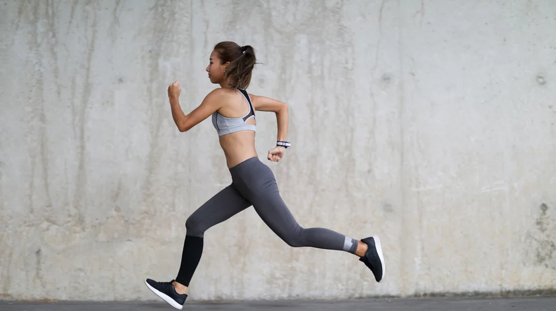 Περπάτημα ή τρέξιμο: Με ποιο θα δεις πιο γρήγορα αποτέλεσμα και με ποιο θα κάψεις θερμίδες;