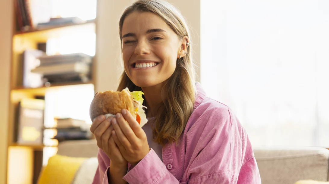 Δεν είναι πείνα, είναι διατροφική έλλειψη: Πώς η κακή απορρόφηση θρεπτικών οδηγεί σε υπερφαγία