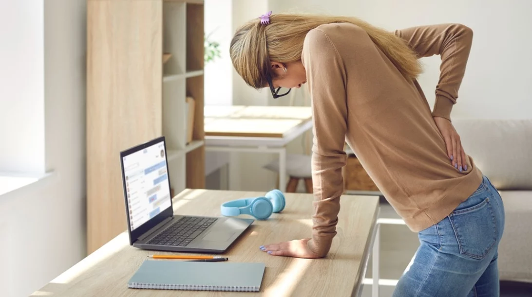 Αγκυλοποιητική Σπονδυλοαρθρίτιδα:  Η πάθηση που παρουσιάζεται σε νέους ανθρώπους και τα συμπτώματά της