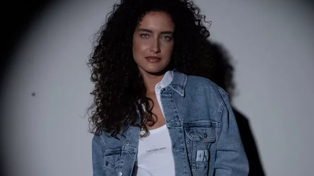 H μόδα των 90s επιστρέφει: Τα κομμάτια Calvin Klein που δεν πρέπει να λείπουν από τη γκαρνταρόμπα σου