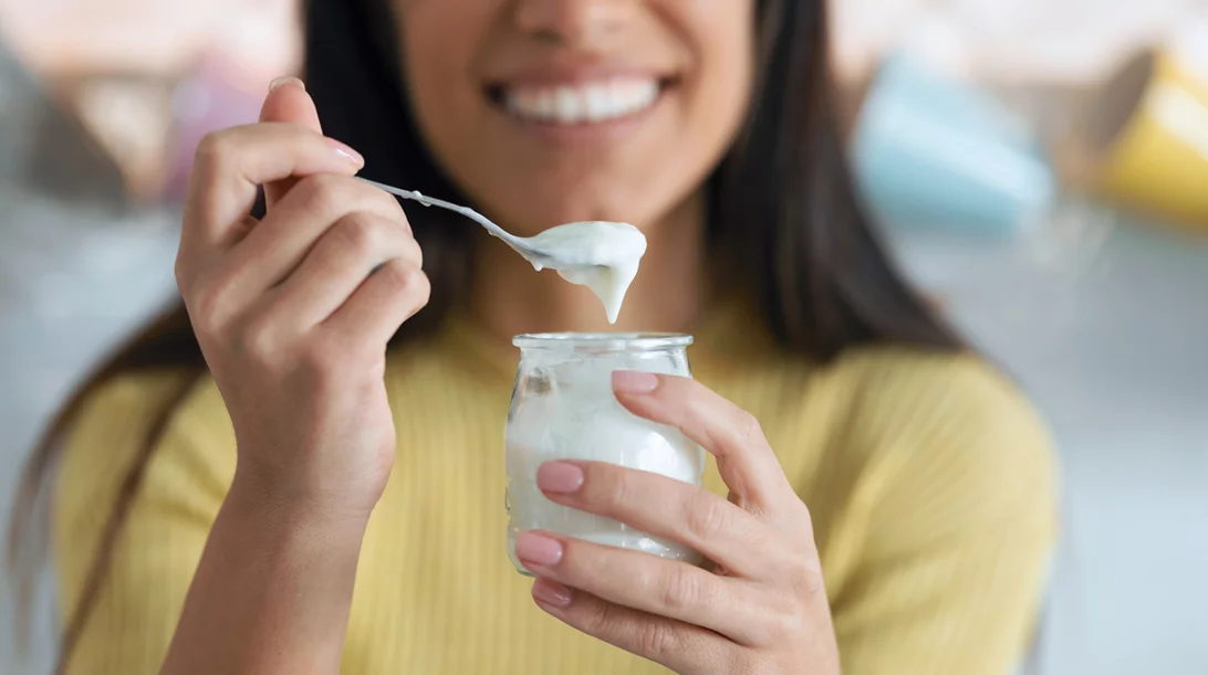 Γιατί είναι καλό να τρως γιαούρτι κάθε μέρα; Ποια είναι τα οφέλη του;