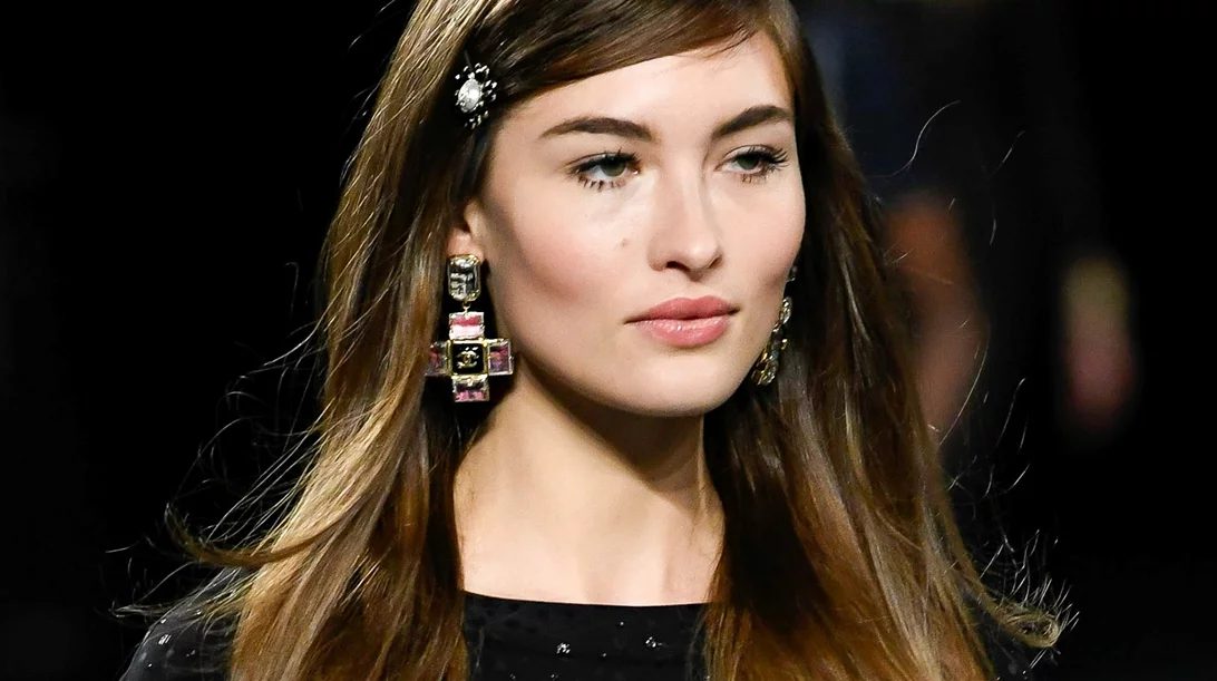 3 κουρέματα που σμιλεύουν το πρόσωπο και σε κάνουν να δείχνεις πιο λεπτή