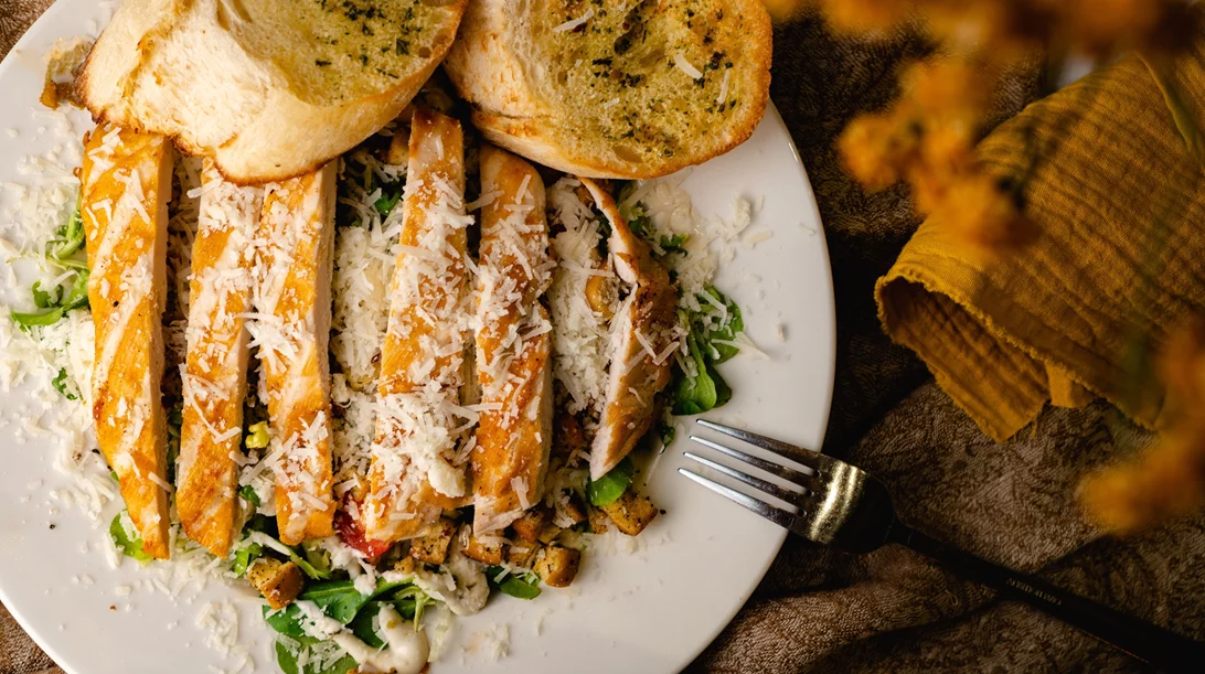 Πώς να καταναλώσεις ένα γεύμα για να χορτάσεις περισσότερο; (Ναι, υπάρχει τρόπος)