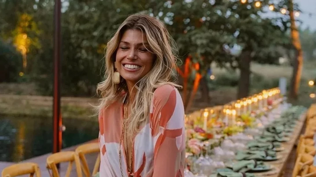 Η Βάσια Κωσταρά υιοθέτησε το μανικιούρ-όνειρο του φετινού φθινοπώρου