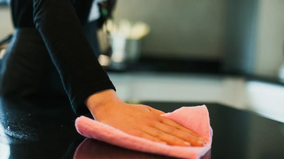 Αποστείρωση επιφανειών: Πότε είναι απαραίτητη και πότε όχι