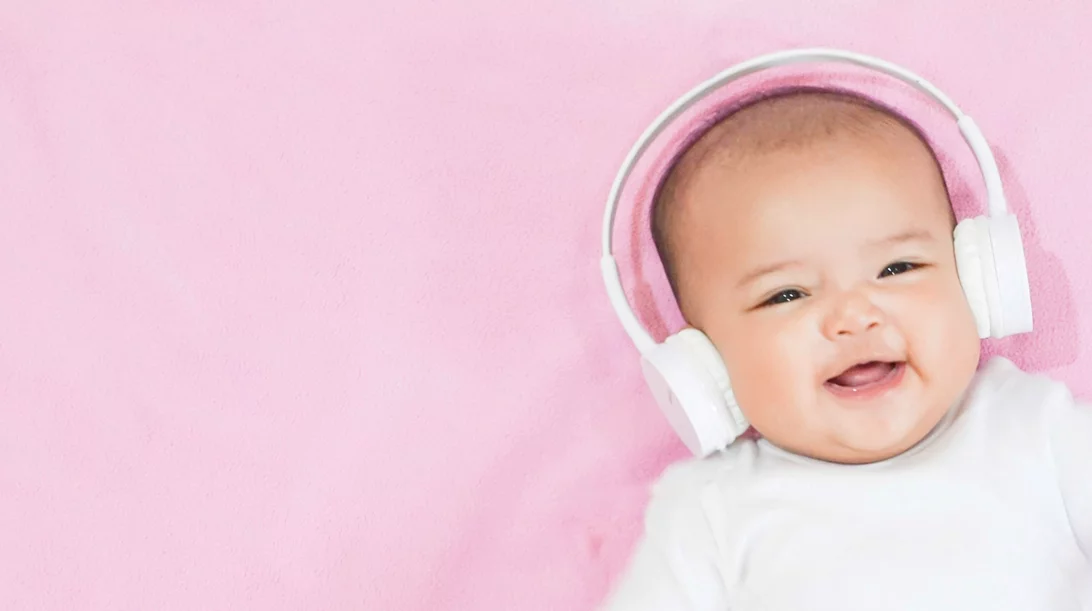 Πώς αντιδρά ο εγκέφαλος των νεογέννητων όταν σε ακούνε;