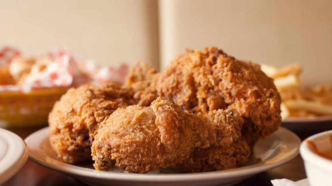 6 τροφές που βλάπτουν τη λειτουργία του εγκεφάλου