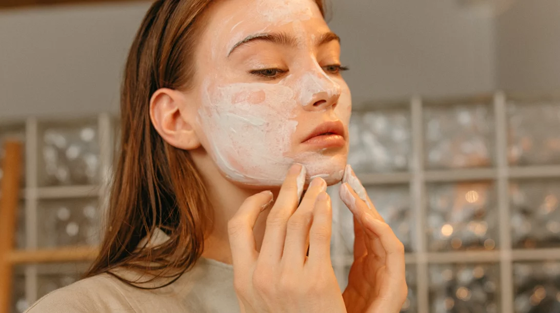 7 συμβουλές για τη σωστή περιποίηση της επιδερμίδας το φθινόπωρο