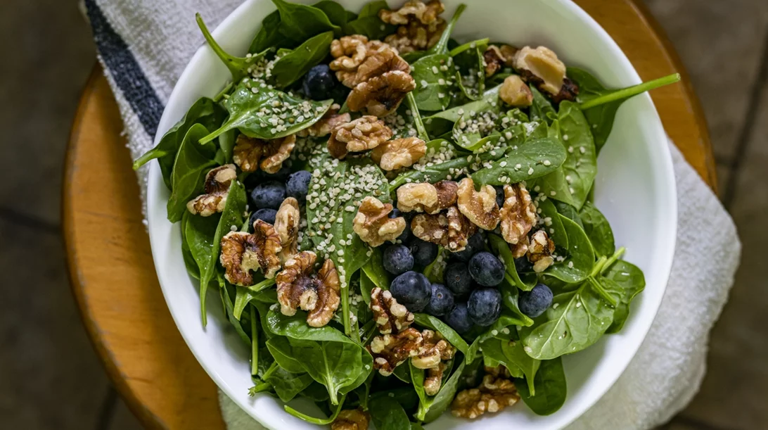 Πρωτεΐνη vs. φυτικές ίνες: Τι πρέπει να προτεραιοποιήσεις στη διατροφή σου;