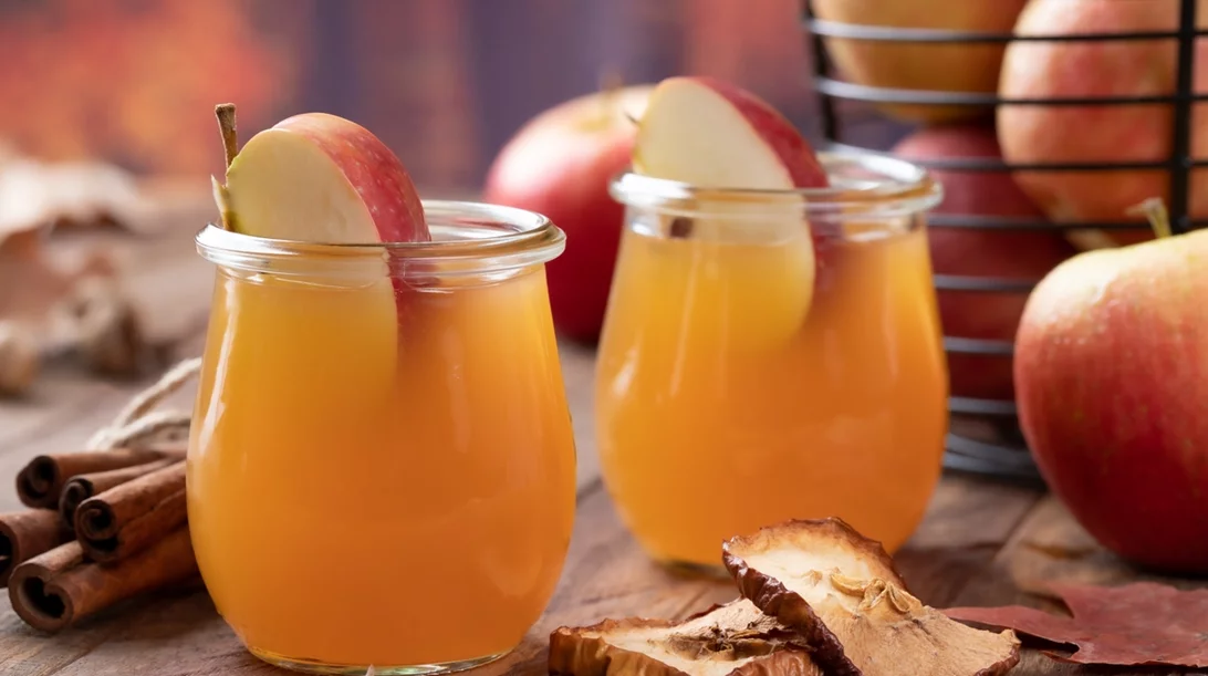 Είναι ασφαλές να πίνεις μη παστεριωμένο χυμό μήλου;