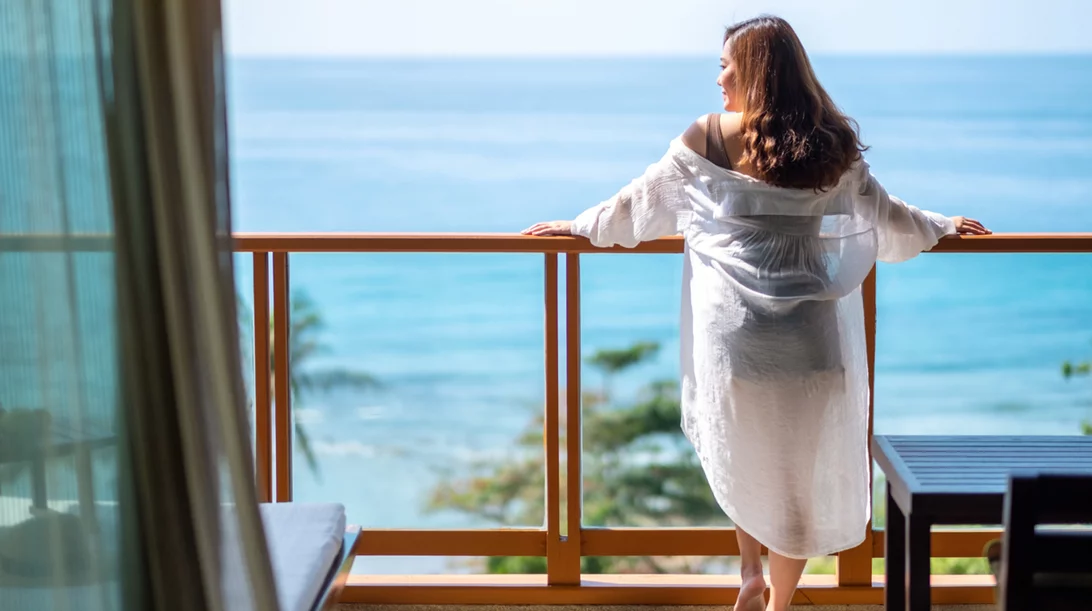 5 στιλιστικές συμβουλές για να δημιουργήσεις τα πιο κομψά looks στην παραλία