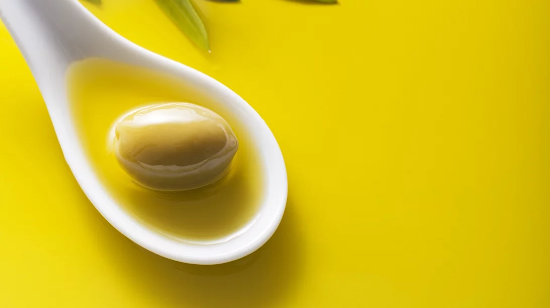 Τι προσφέρει στην υγεία σου μια κουταλιά ελαιόλαδο καθημερινά;