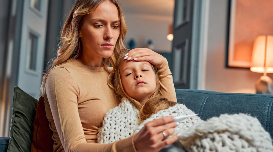 Ανησυχία για τον ιό κοξάκι στα παιδιά - Τι πρέπει να προσέχουν οι γονείς