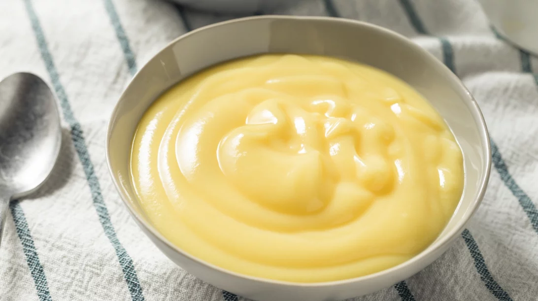 Άνθος αραβοσίτου βανίλια: Η σπιτική συνταγή για την αγαπημένη ζεστή κρέμα σε 5'