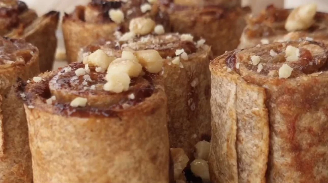 Cinnamon rolls με τορτίγια και μήλο: Η πιο λαχταριστή παραλλαγή