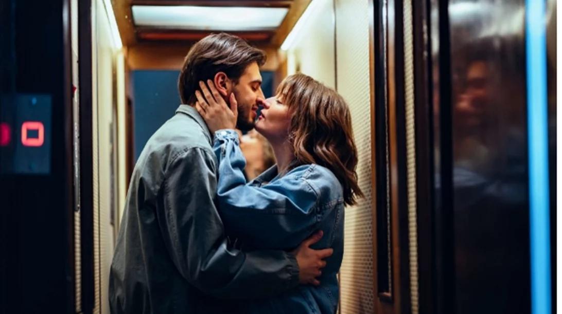 Οι άντρες δεν κάνουν πολλές ερωτήσεις στα πρώτα ραντεβού. Αλλά γιατί;