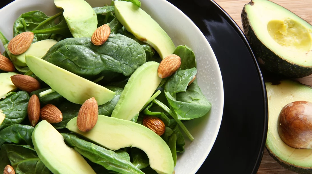 Πώς η βιταμίνη Ε καταπολεμά τις ελεύθερες ρίζες και καθυστερεί τη γήρανση