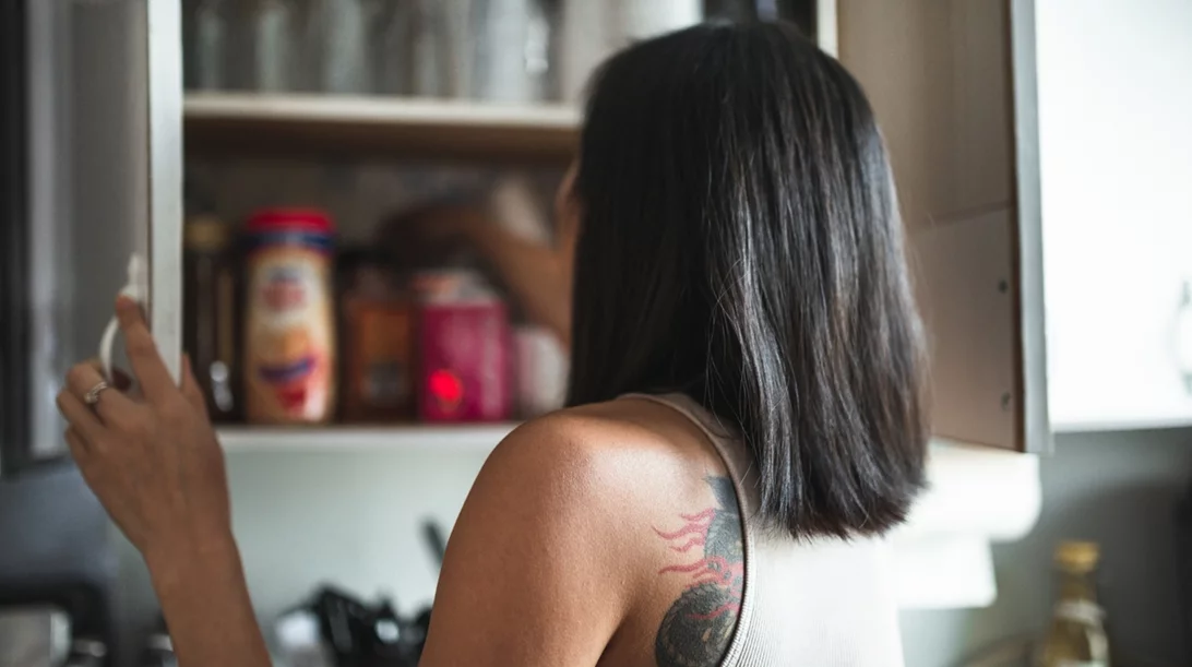 Πεινάς ή βαριέσαι; Το τεστ των 3 λεπτών πριν ανοίξεις το ντουλάπι