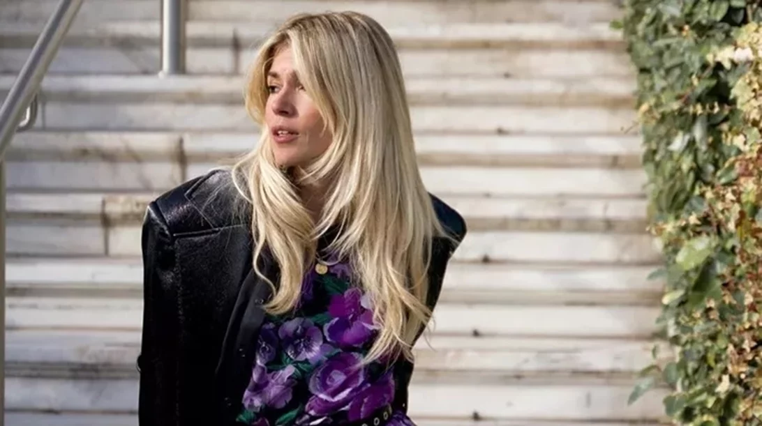 Η Βάσια Κωσταρά έκανε το ωραιότερο μανικιούρ της άνοιξης- τελεία και παύλα