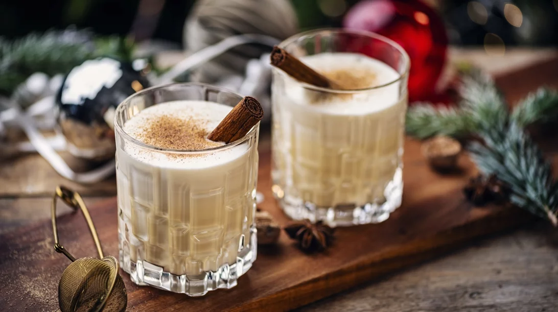 Κανέλα, μοσχοκάρυδο και τζίντζερ: Πώς αυτά τα μπαχαρικά έγιναν σύμβολο των Χριστουγέννων;