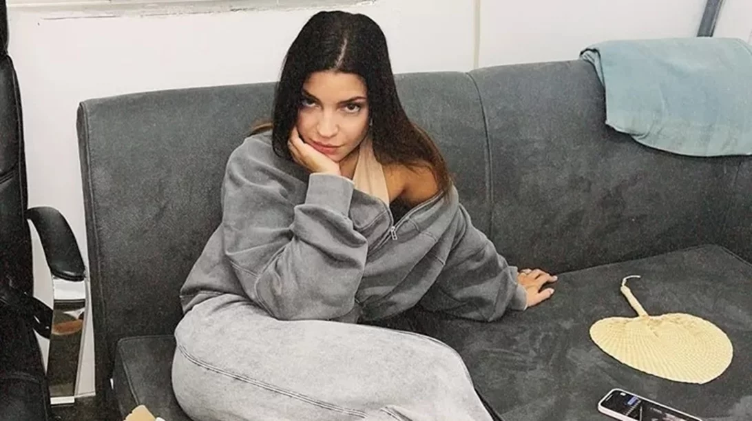 Μαρίλια Μητρούση: Μας δείχνει τους καλοσχηματισμένους κοιλιακούς της