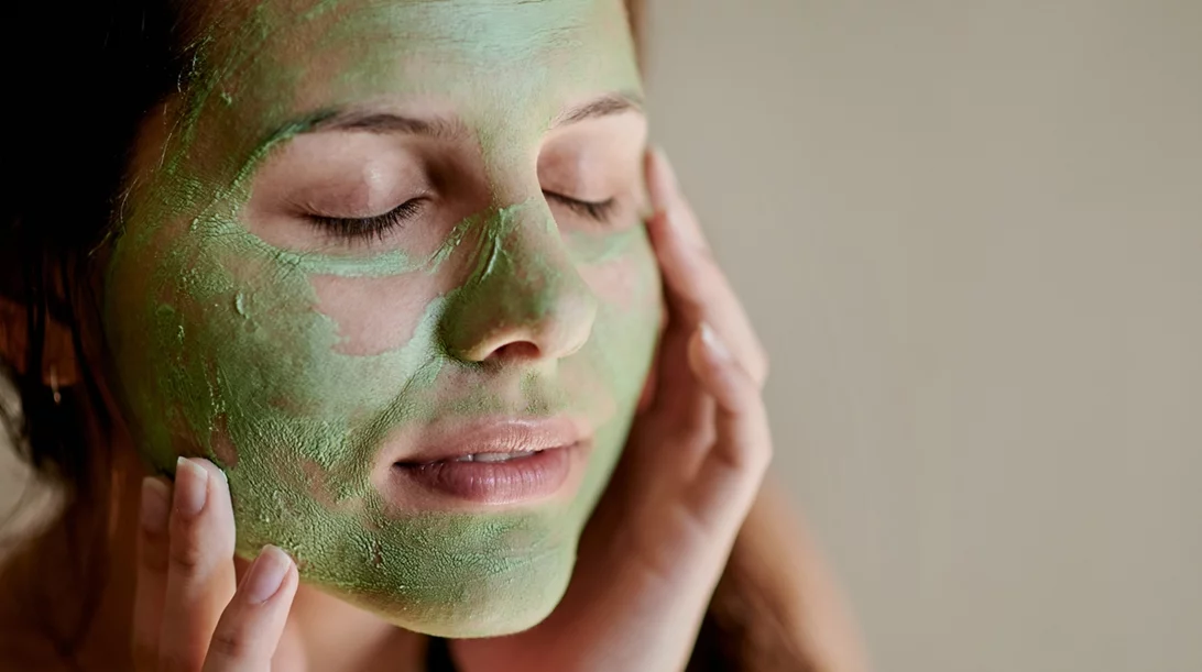 7 φυσικές τροφές που απολεπίζουν απαλά την επιδερμίδα