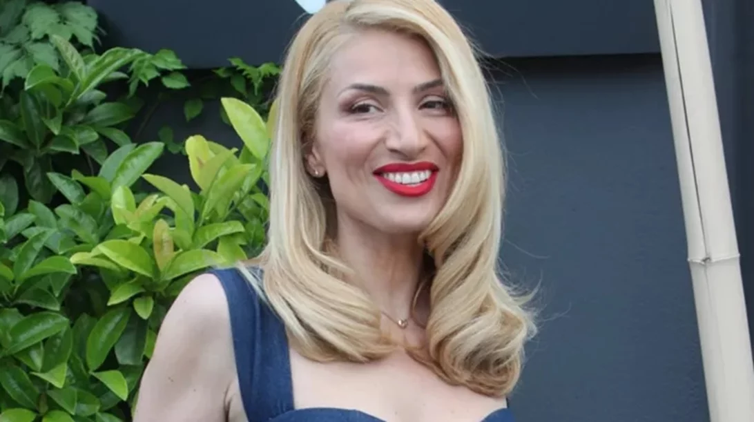 Μαρία Ηλιάκη: Αυτό είναι το lip balm με χρώμα που δεν λείπει ποτέ από την τσάντα της